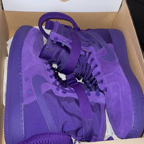 “Court purple” SF AF1 Nike size 15 - Picture 3 of 9